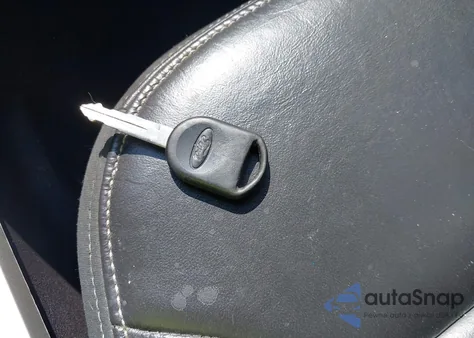 2010 Ford Focus Sel z USA, uszkodzony, nr VIN 1FAHP3HN0AW169245